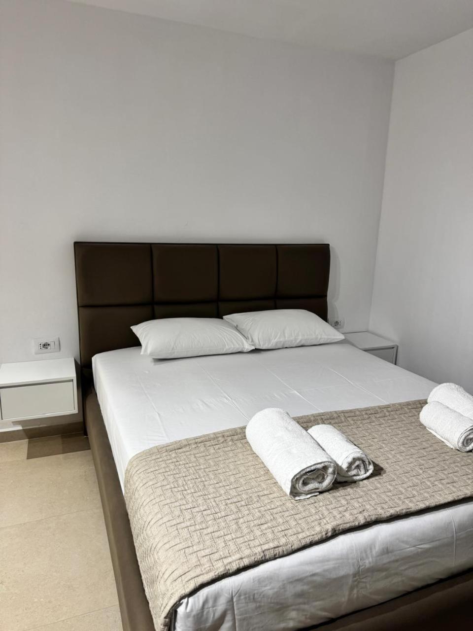 Studio Taraj Εξαμίλιο Εξωτερικό φωτογραφία
