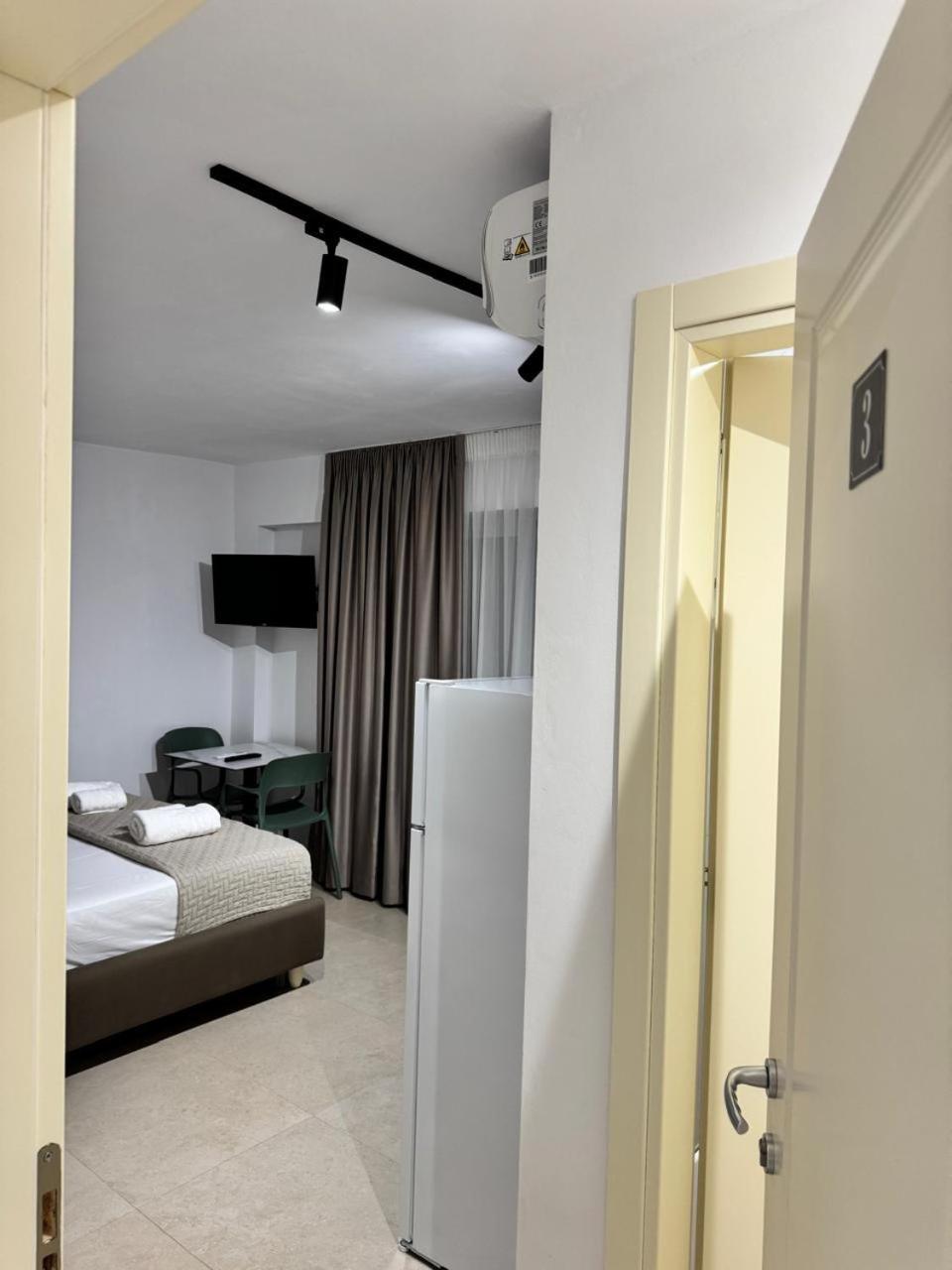 Studio Taraj Εξαμίλιο Εξωτερικό φωτογραφία